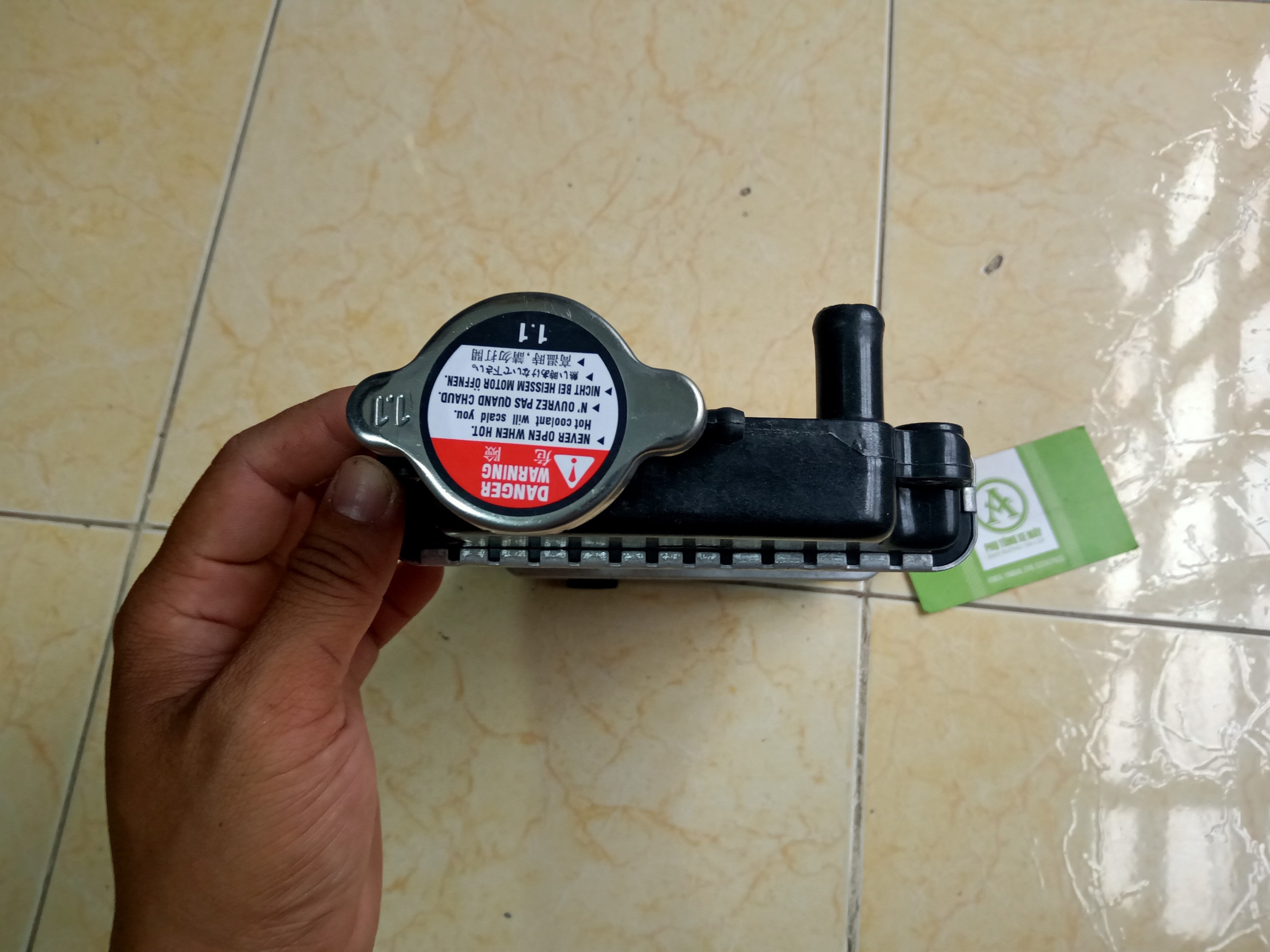 KÉT NƯỚC AB 110, CLICK 110