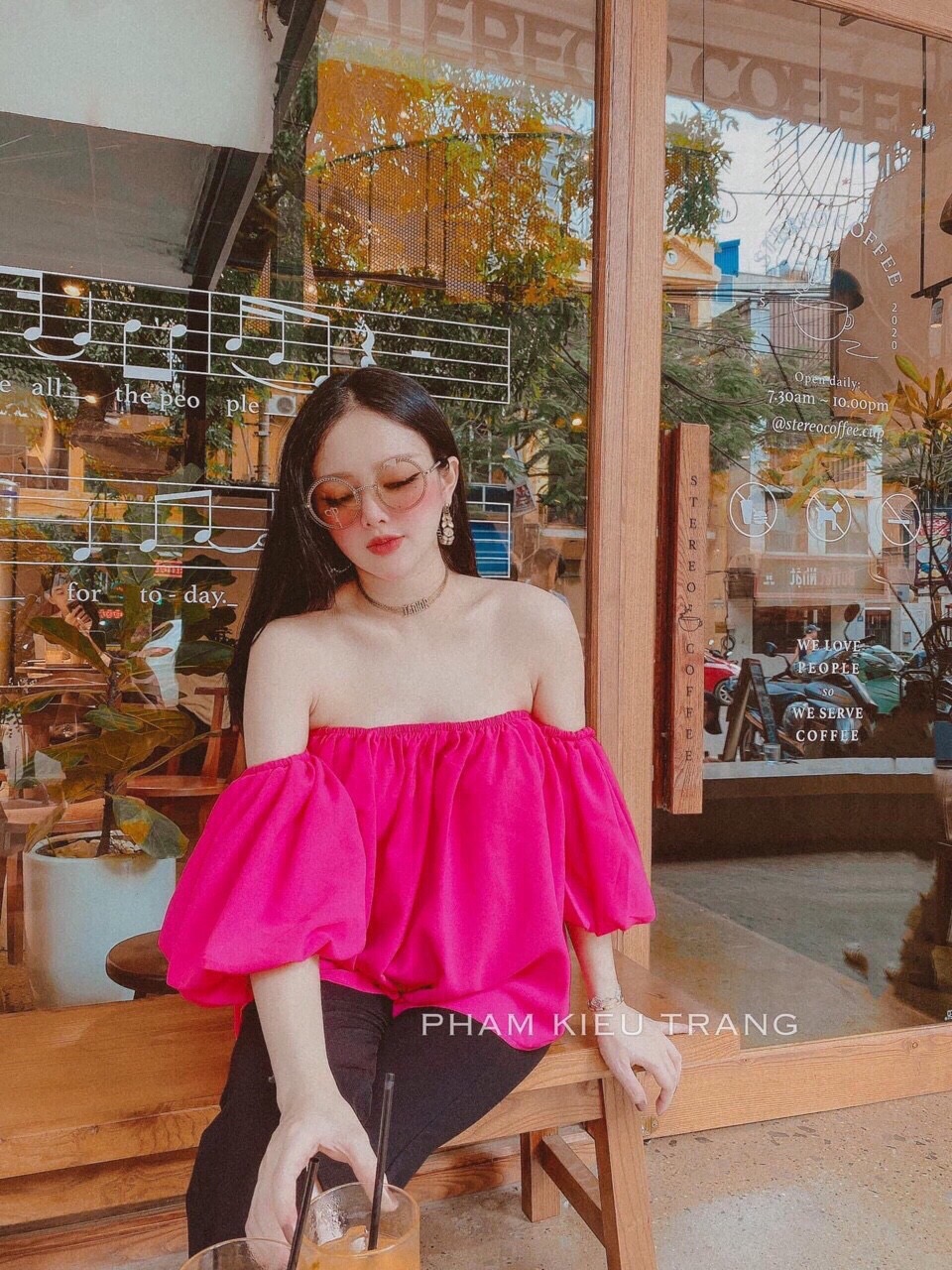 Áo trễ vai tay bồng tiểu thư