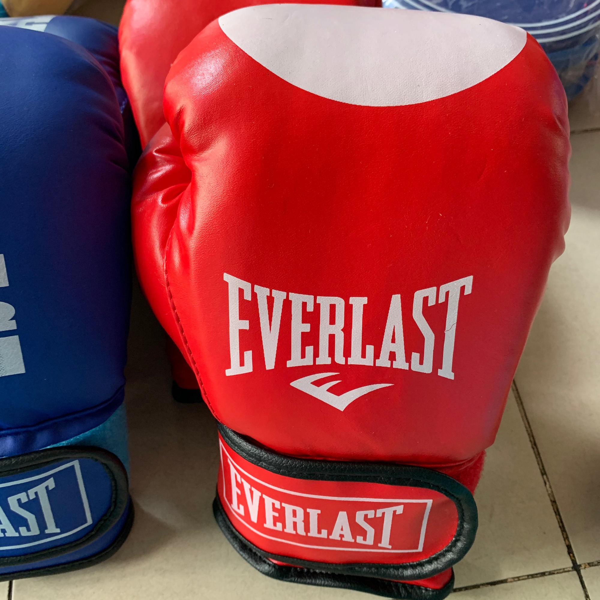[HCM]Găng tay  Boxing bé và người lớn.quận6 tphcm