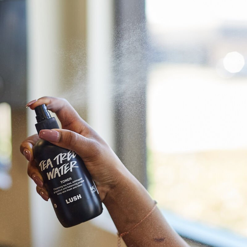 LUSH TEA TREE WATER TONER - NƯỚC HOA HỒNG TRÀ TRÀM (BILL ANH)