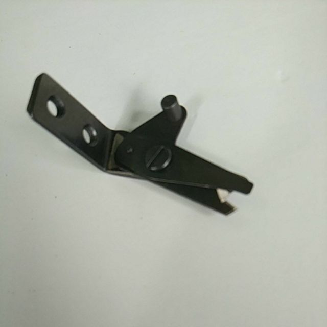 kéo dưới máy khuy juki 771
