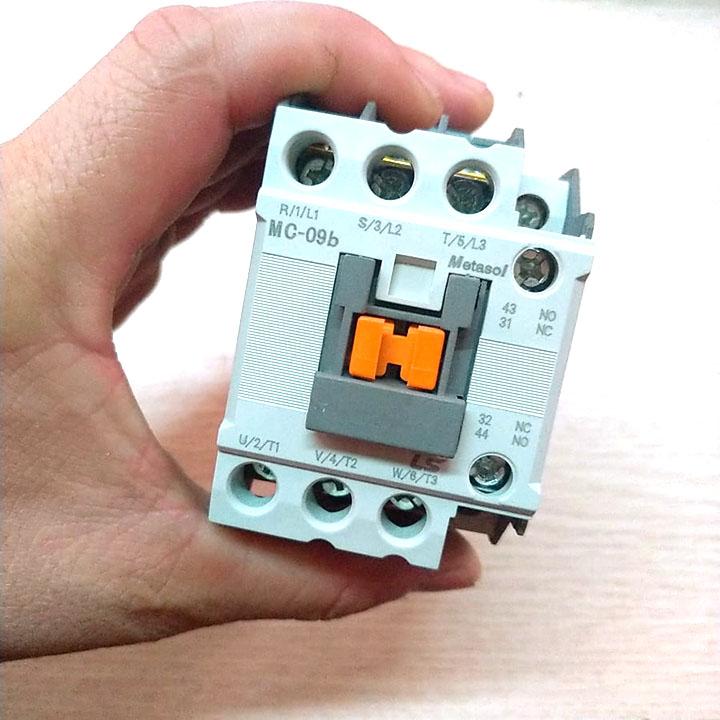 Khởi động từ mc 9a 220v