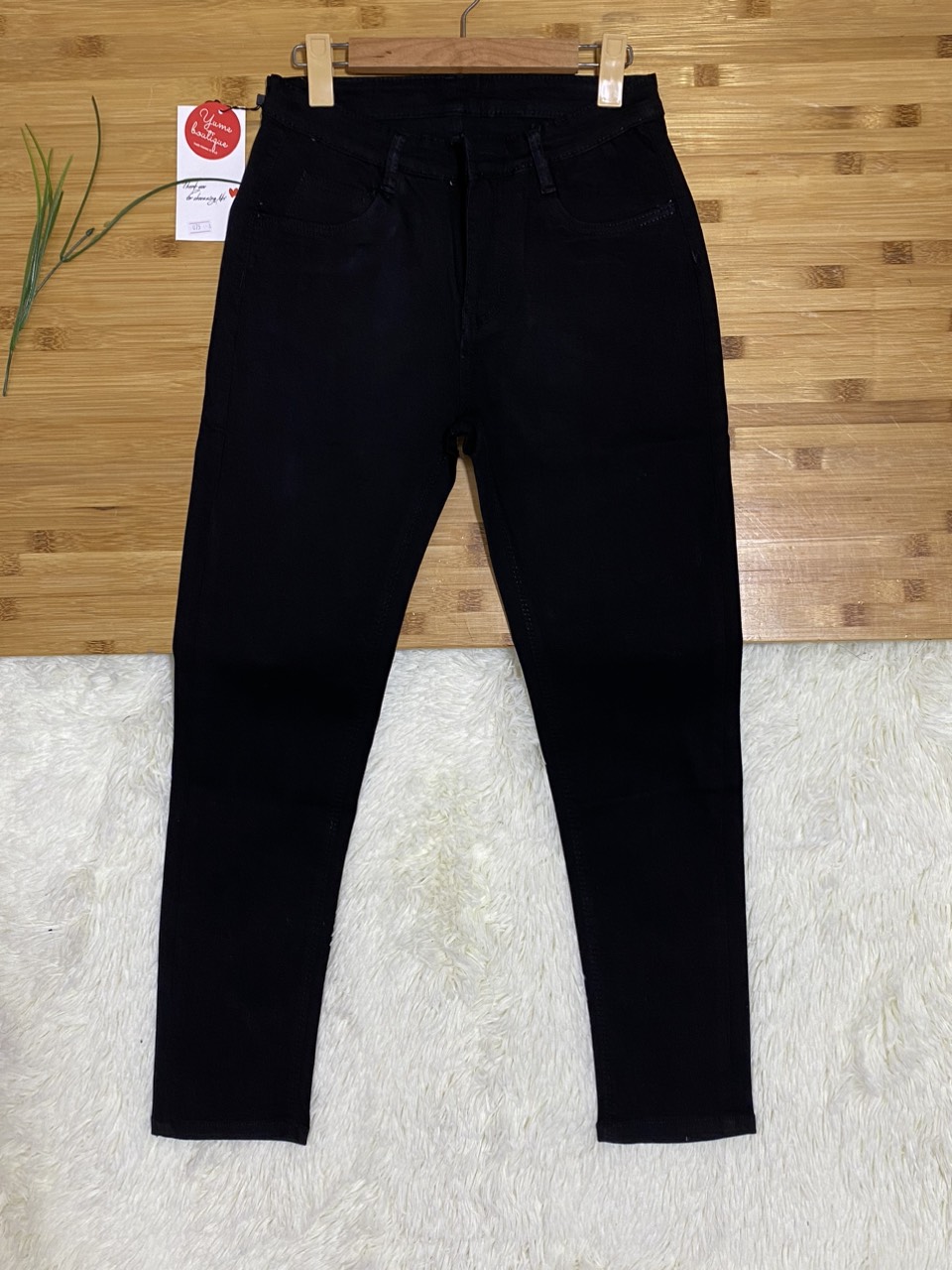 Quần JEANS  NỮ  [Giảm Giá Mạnh Ngay Hôm Nay] Màu Đen Tuyền, Chất liệu vải dày và Cogian YUME