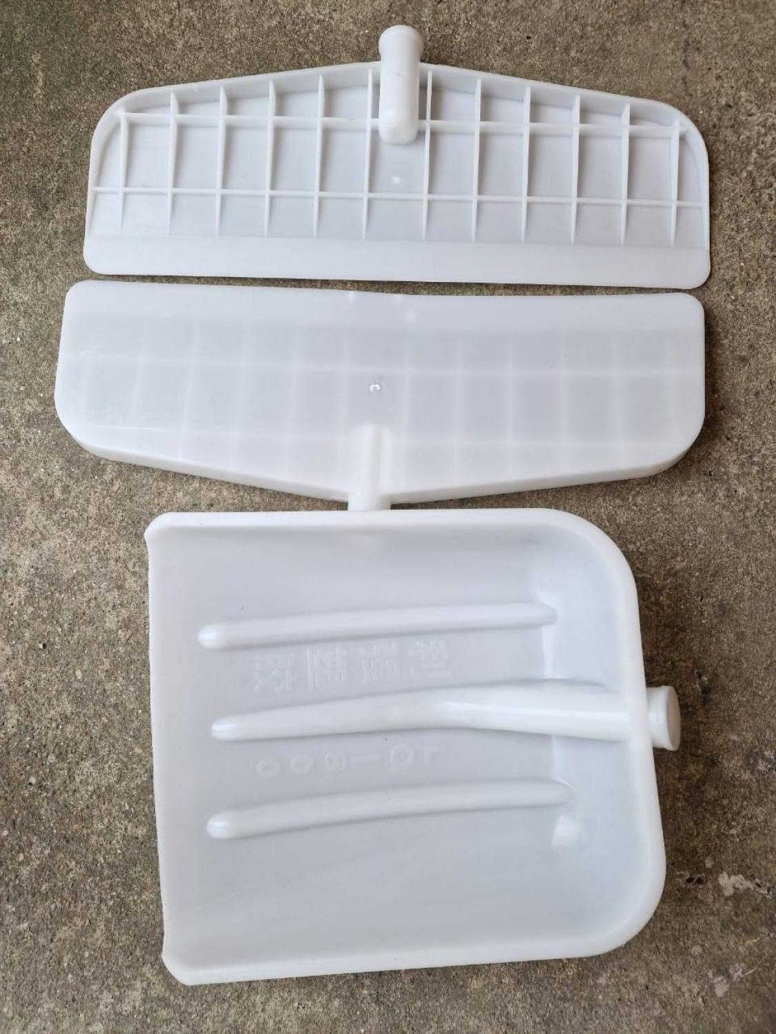 Xẻng nhựa ,xẻng xúc  cỡ lớn 420x370mm