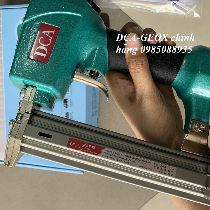 Súng bắn đinh thẳng dùng hơi DCA AF30