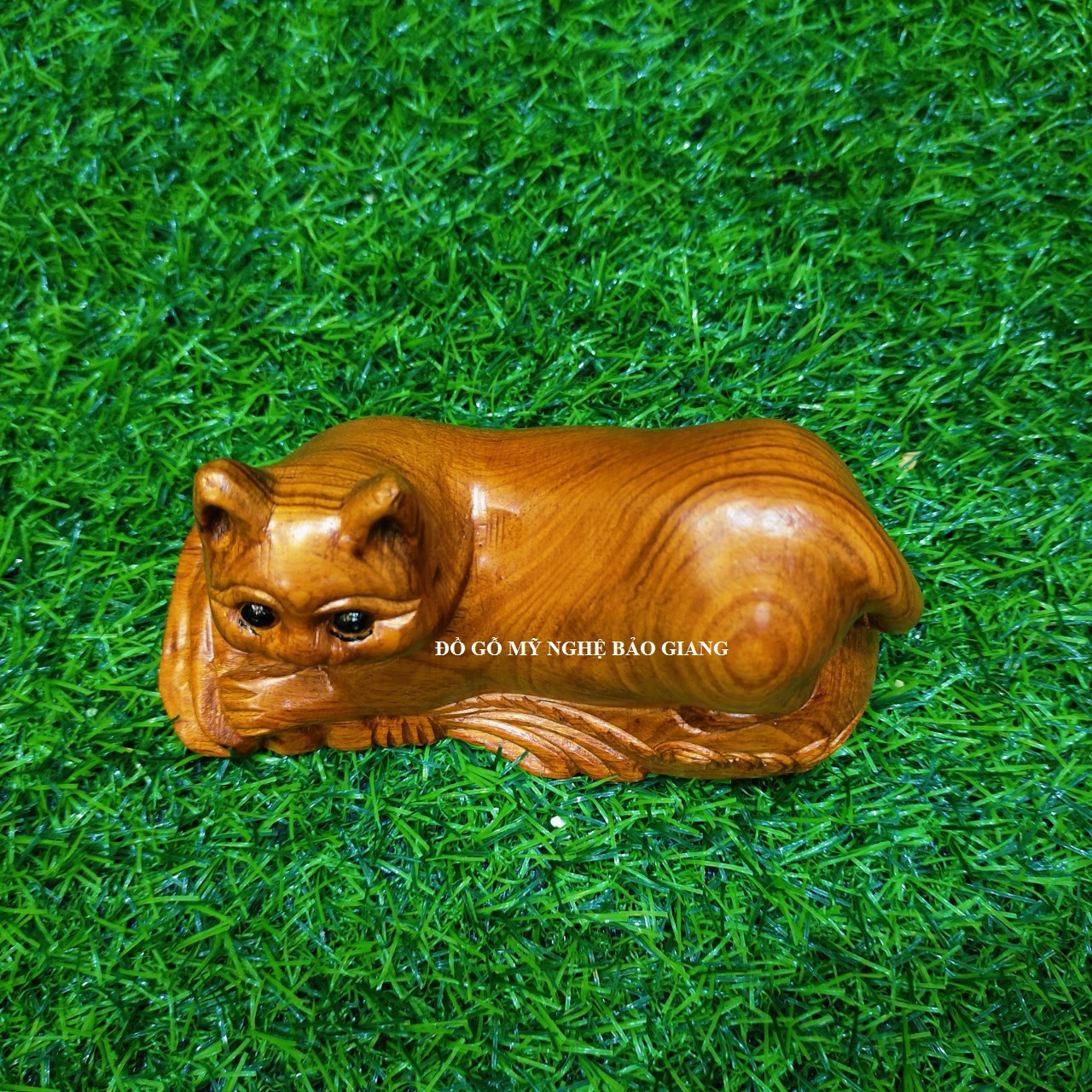 Tượng con mèo gỗ hương 15 cm