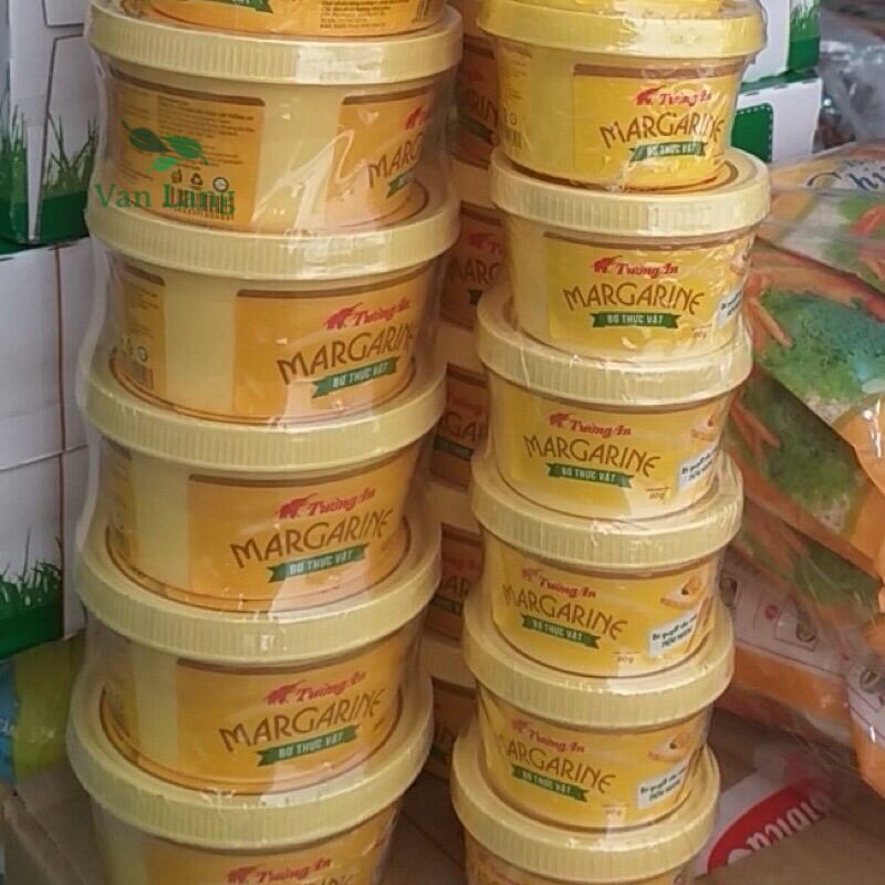 Bơ thực vật Tường An hộp 200g