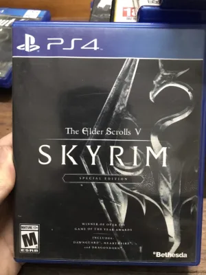 Đĩa game The Elder Scrolls V : Skyrim Special Edition PS4