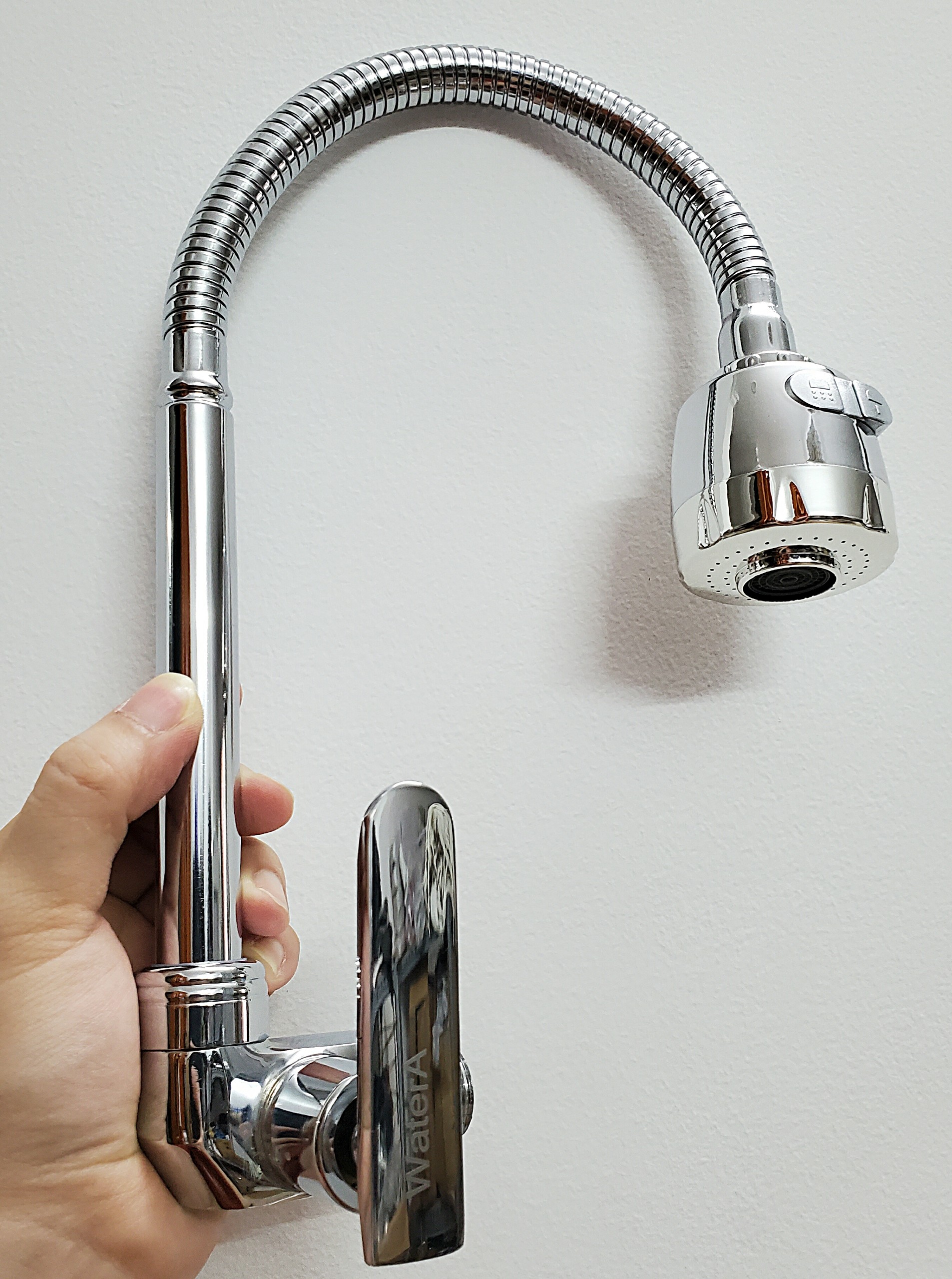 Vòi rửa chén bát một đường nước lạnh cần bẻ - âm tường xi bóng tay gạt