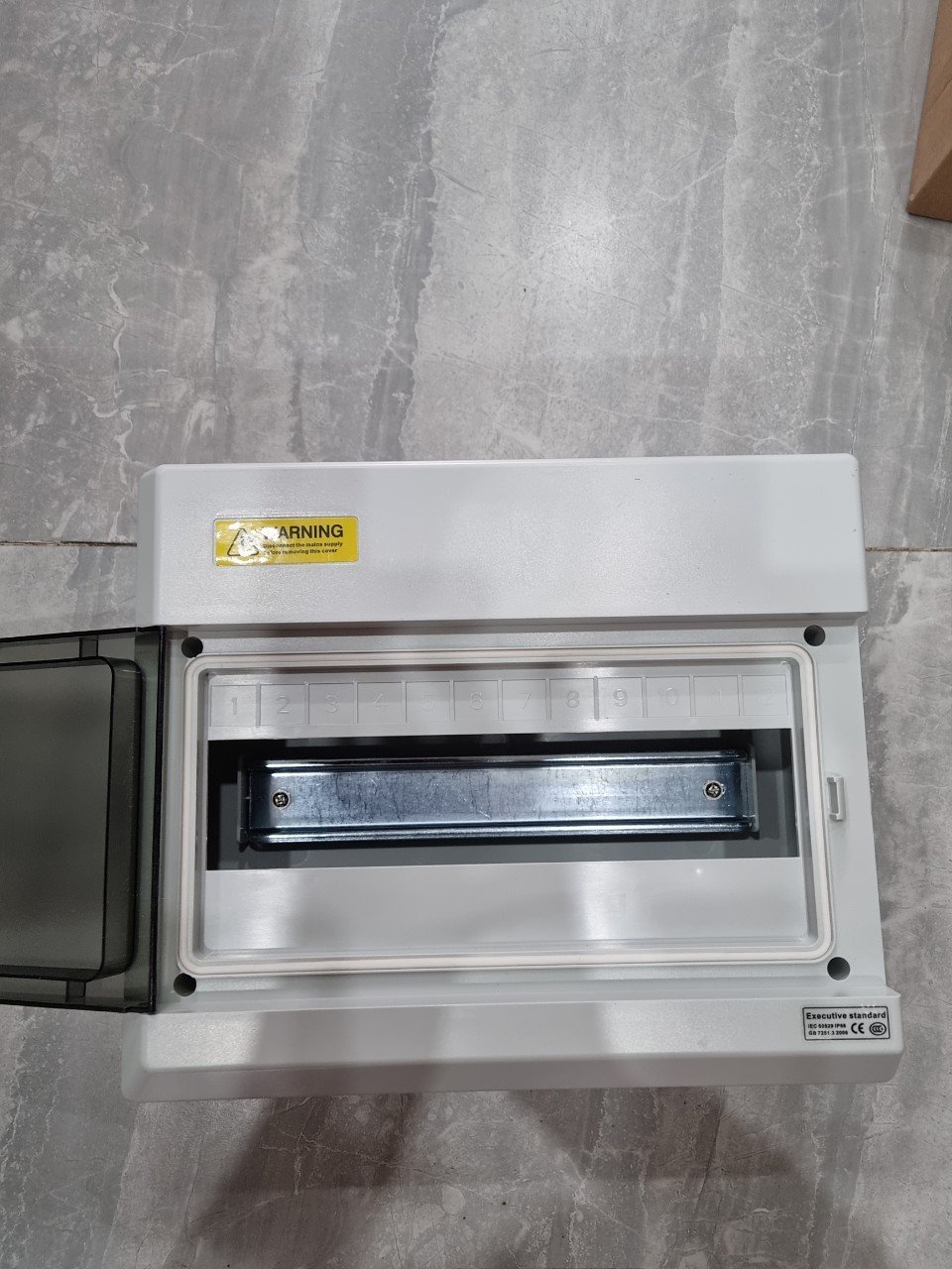 VỎ TỦ ĐIỆN DC IP65 24way