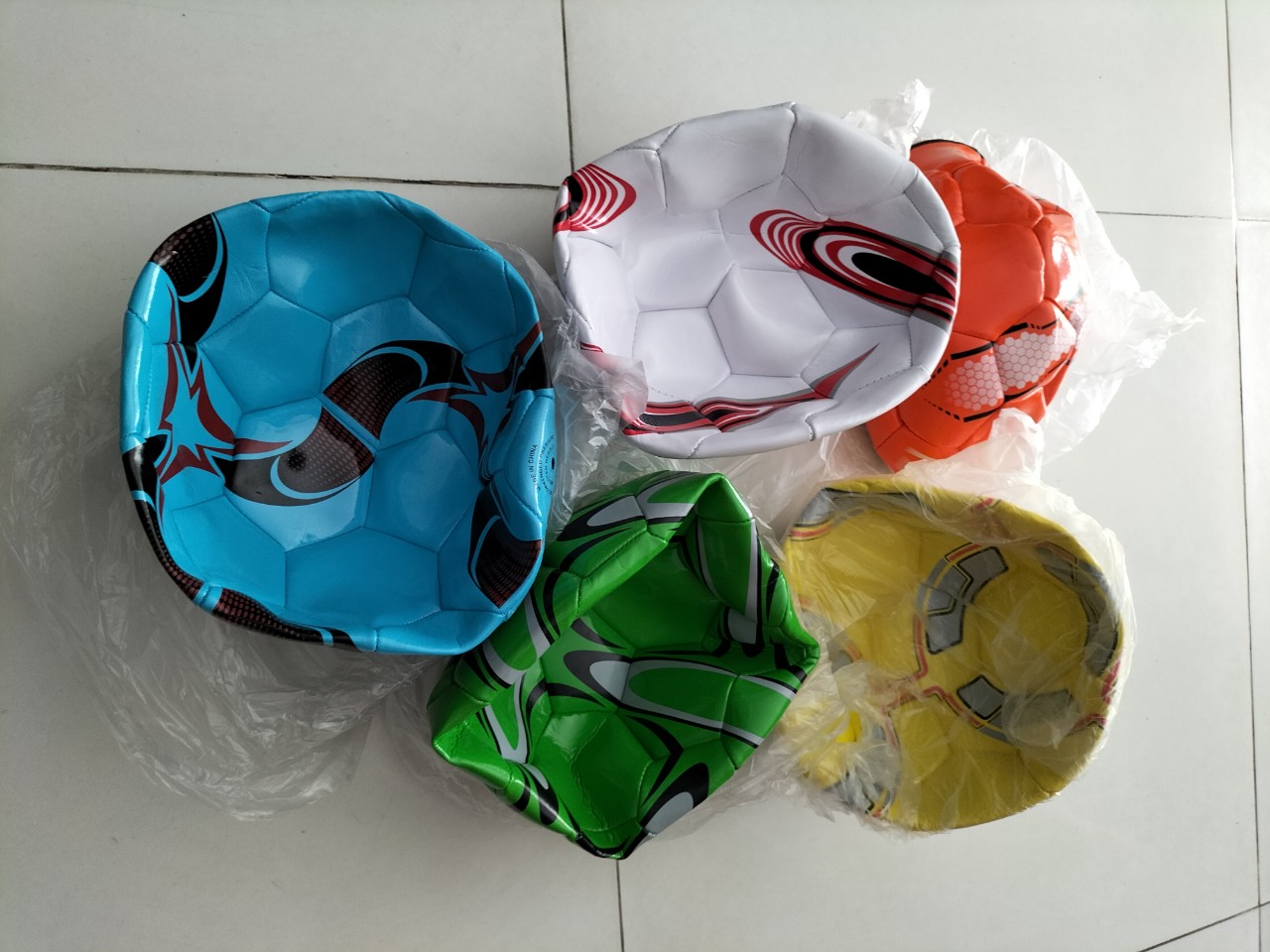 [HCM]TRÁI BANH BÓNG ĐÁ BS  SIZE SỐ 5 ( TẶNG KÈM ỐNG BƠM , LƯỚI VÀ KIM BƠM )