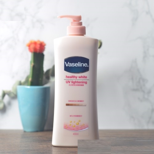 [HCM]SỮA DƯỠNG THỂ VASELINE  GIÚP GIỮ ẨM CHO DA  DA TRẮNG SÁNG