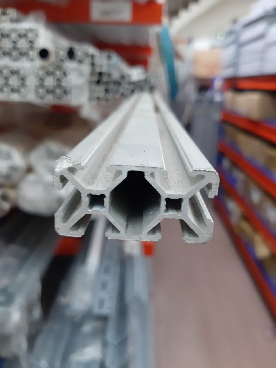 Nhôm định hình 2040 Dài 1M