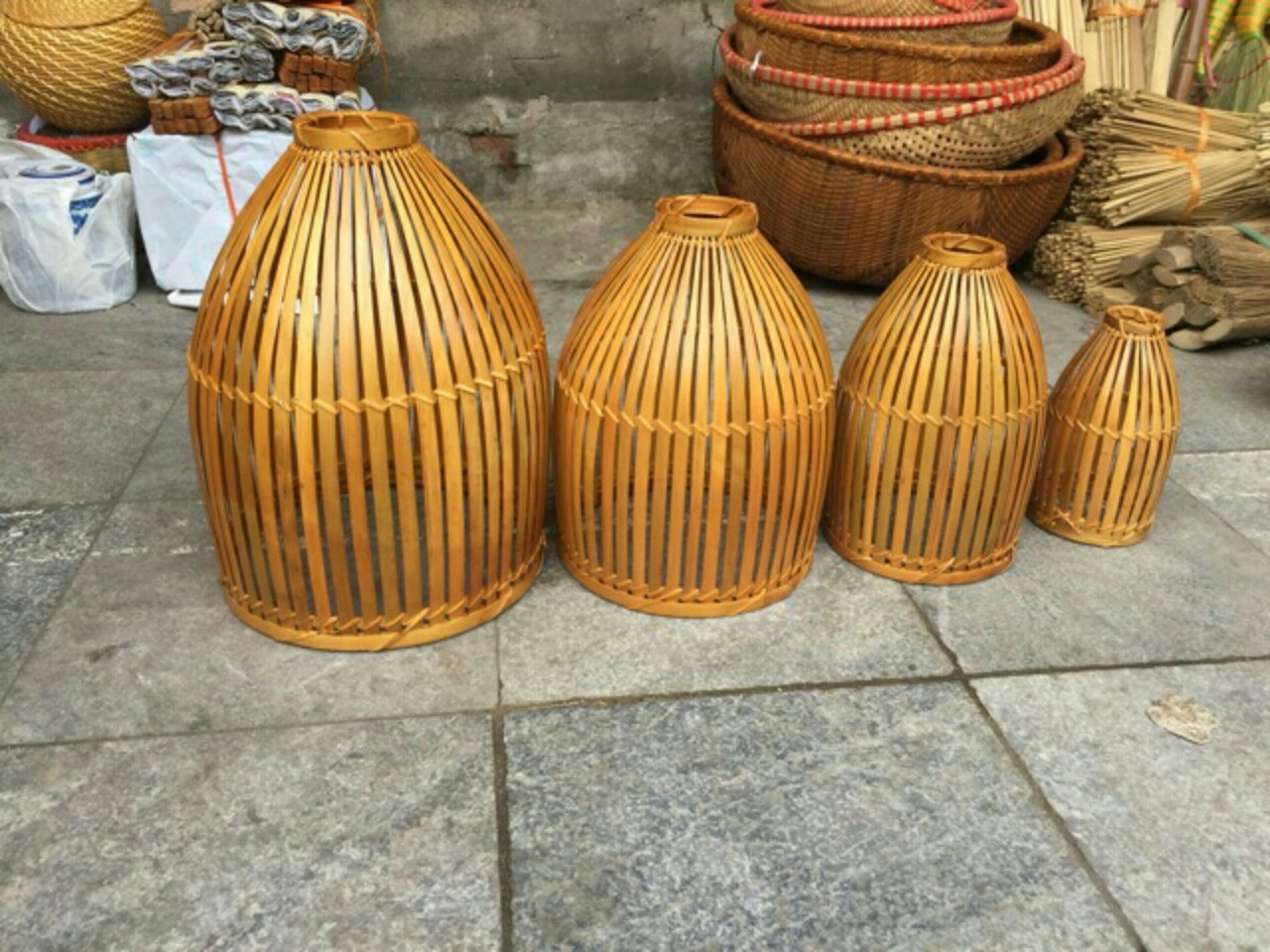 Chao đèn mây tre đan dạng nơm khum 23cm
