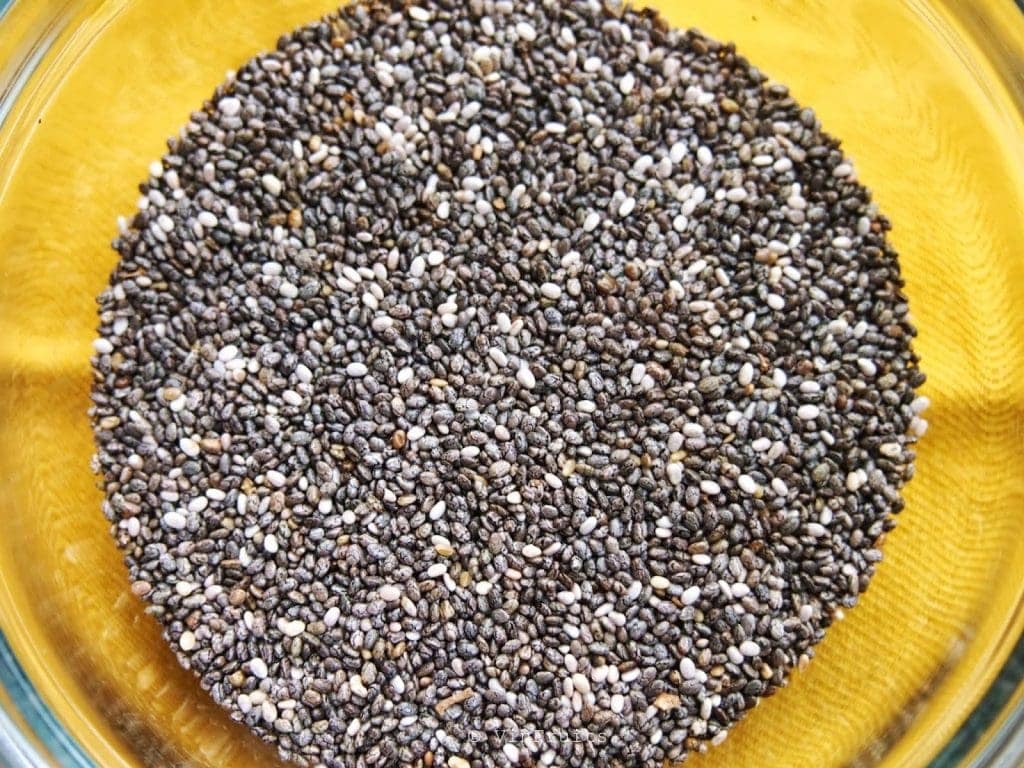 Hạt Chia Úc Absolute Organic Chia Seeds - túi 1kg