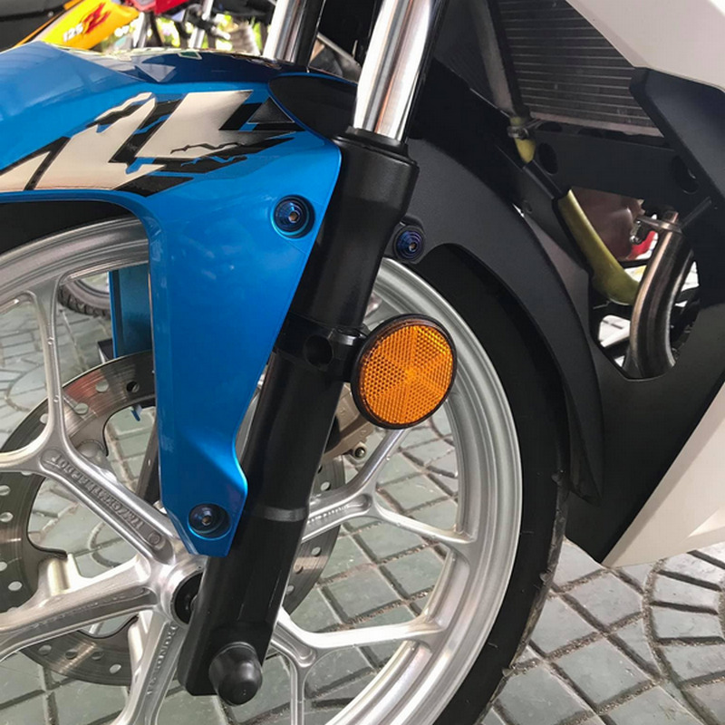 Bộ Mắt mèo xe máy gắn chân phuộc, mắt mèo phản quang trang trí xe máy (màu vàng)