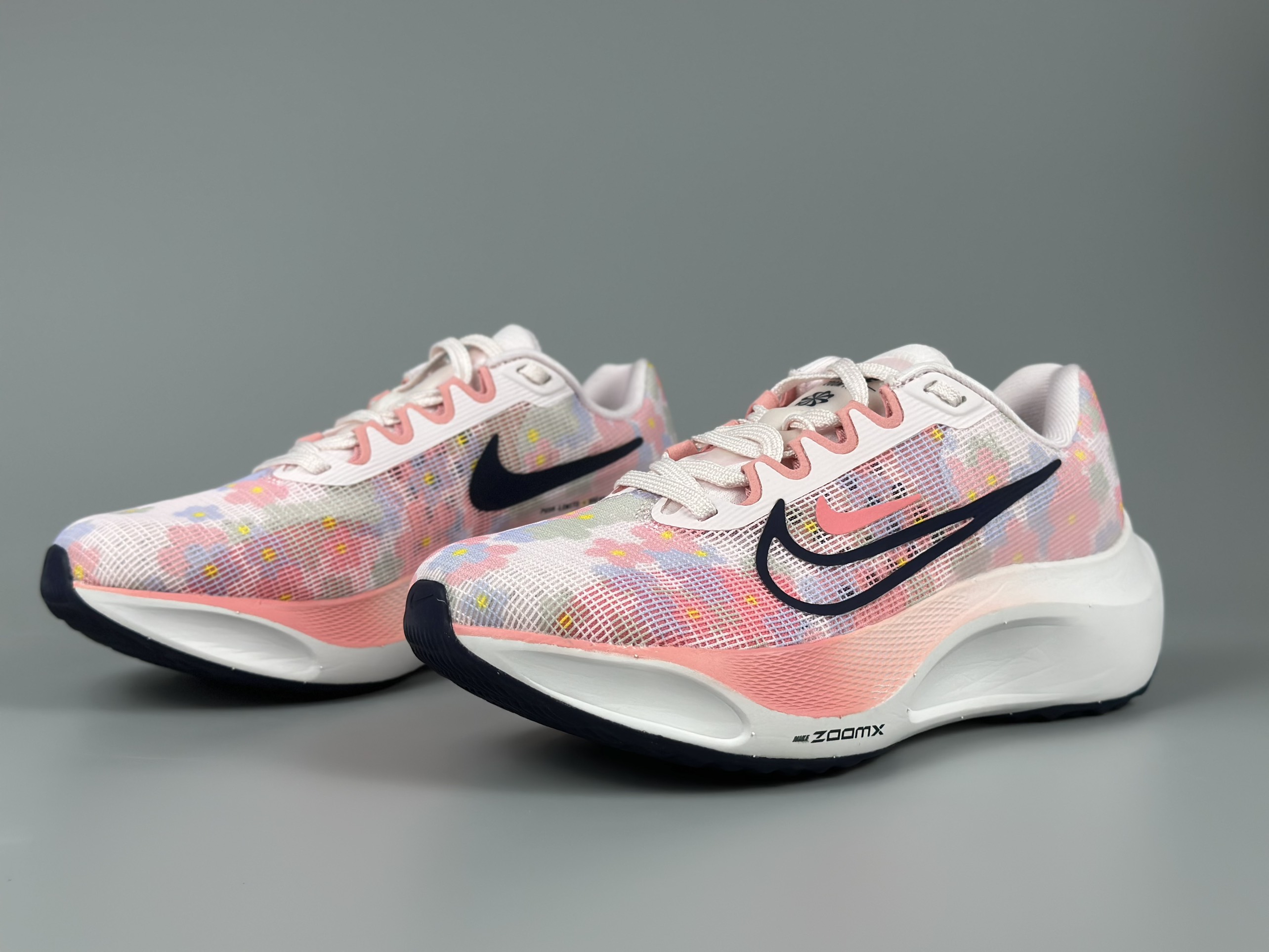 Nike Air Zoom Fly 5  (36-39)
