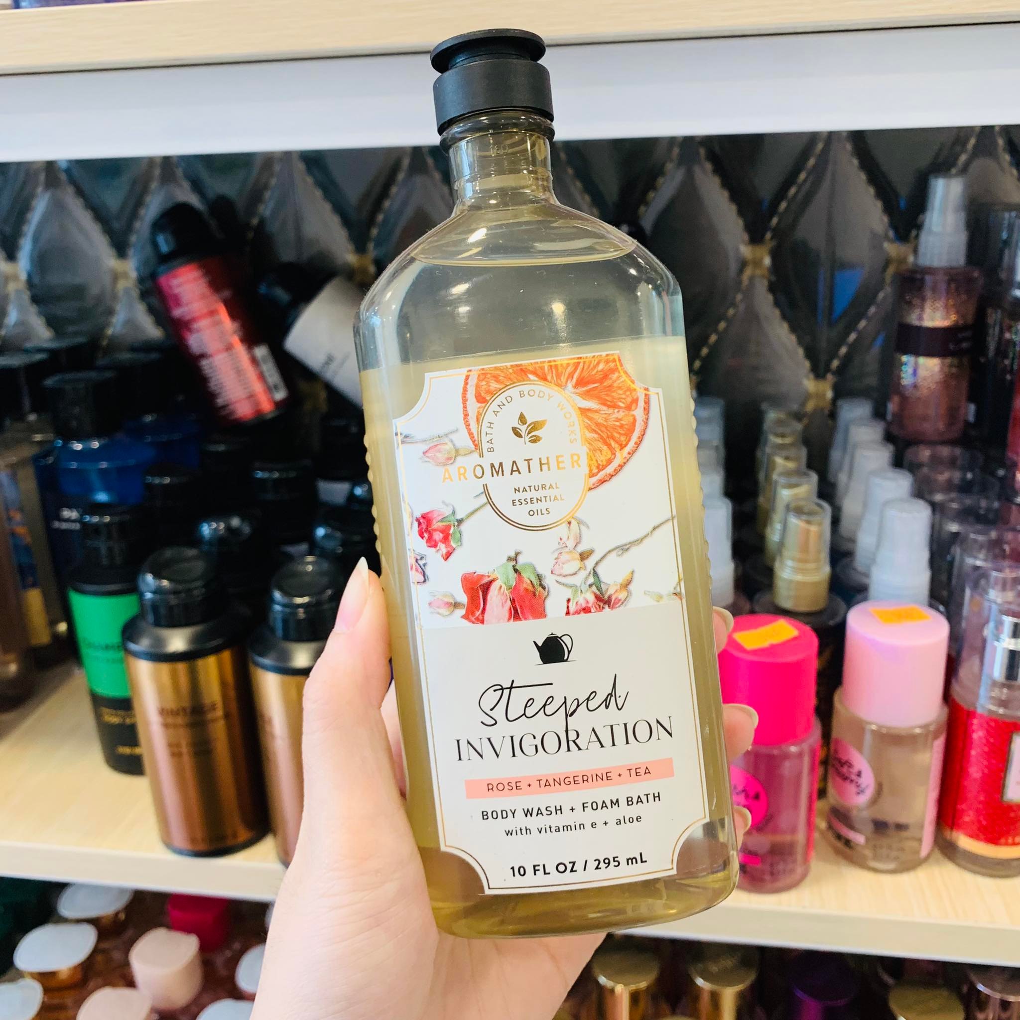 [SaigonScent] Sữa tắm thư giãn Bath & Body Works Aromatherapy STEEPED Invigoration ( Rose+Tangerine+Tea, 295mL )