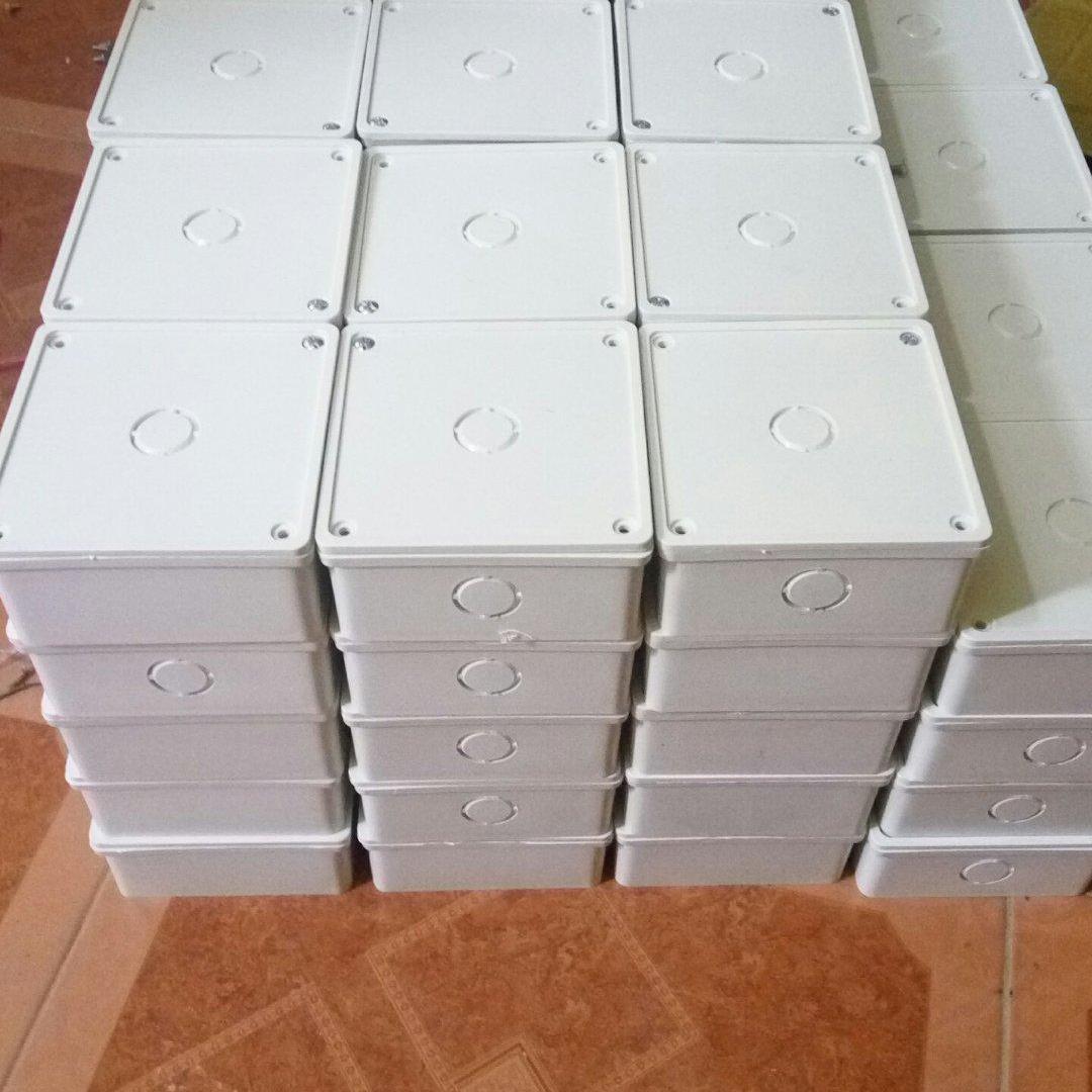 COMBO 20 Hộp Nhựa - Hộp Điện - Hộp Kỹ Thuật Kích Thước 11*11*5cm Gen Đồng Loại Tốt Siêu Bền - Giá Rẻ