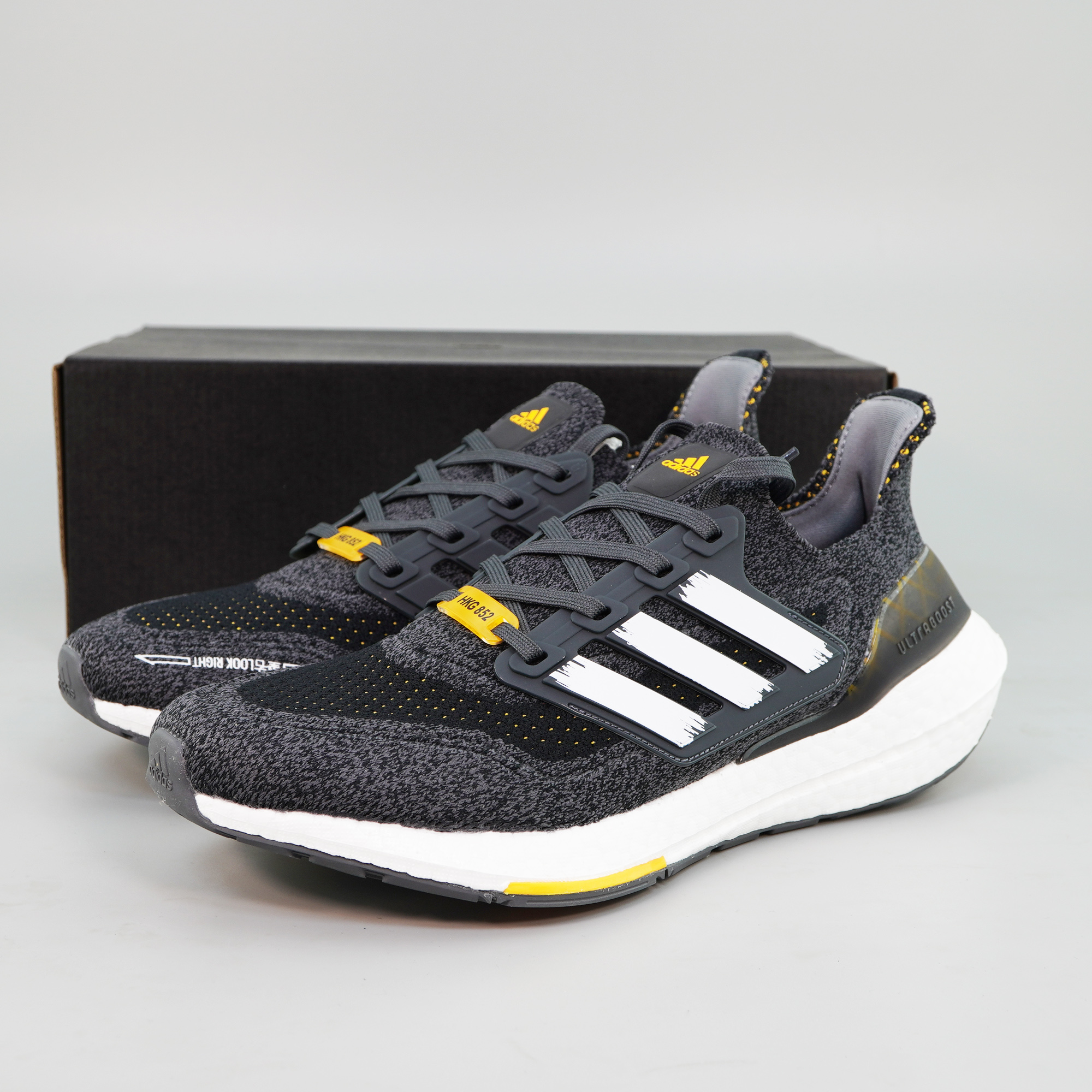 Giày Ultra Boost 2021 HongKong City Pack