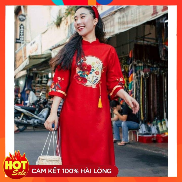 Áo dài ct tết mới 2022 áo đỏ và kem cát tường