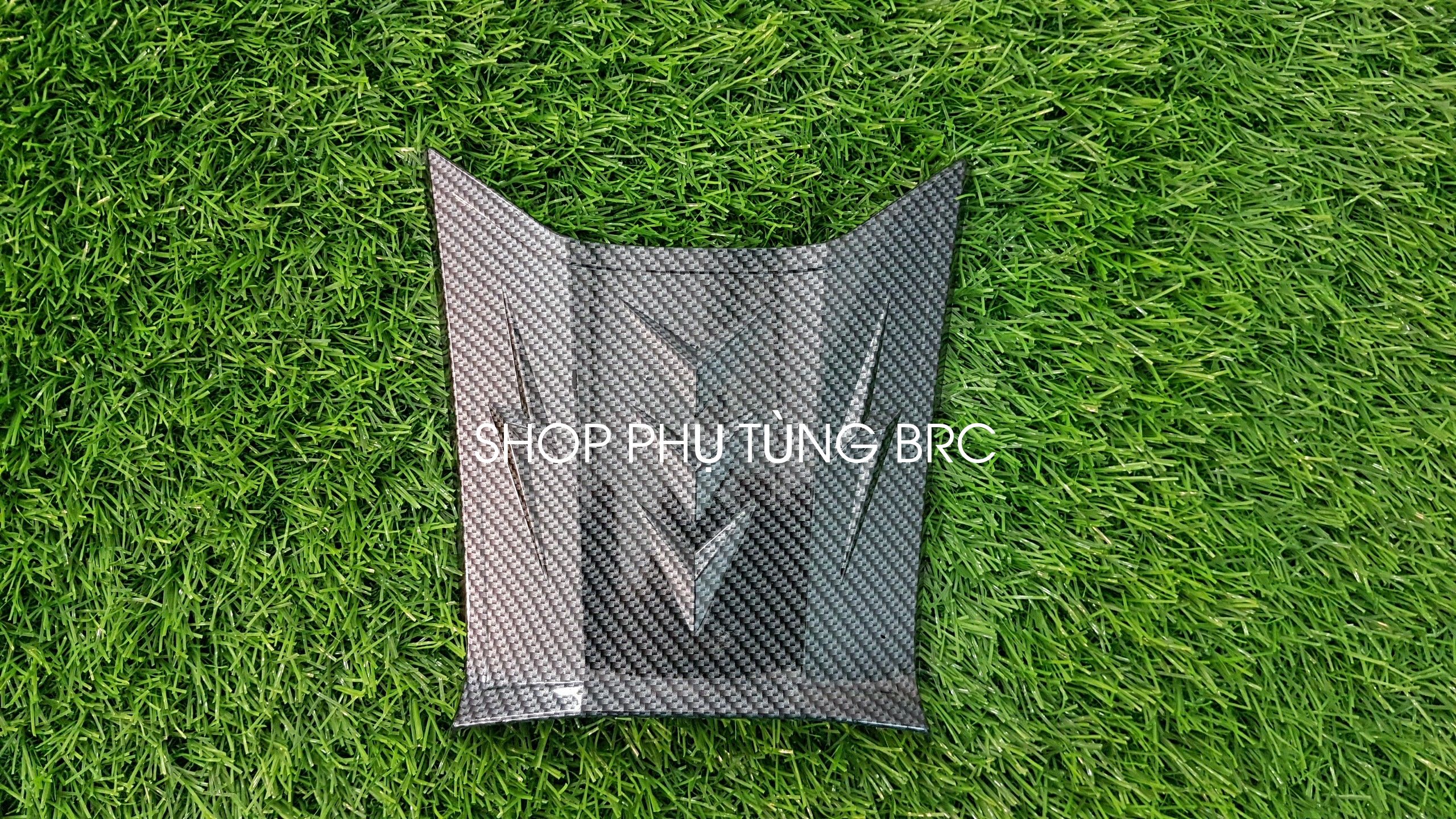 Ốp nắp xăng phủ cacbon xe AIR BLADE 2020
