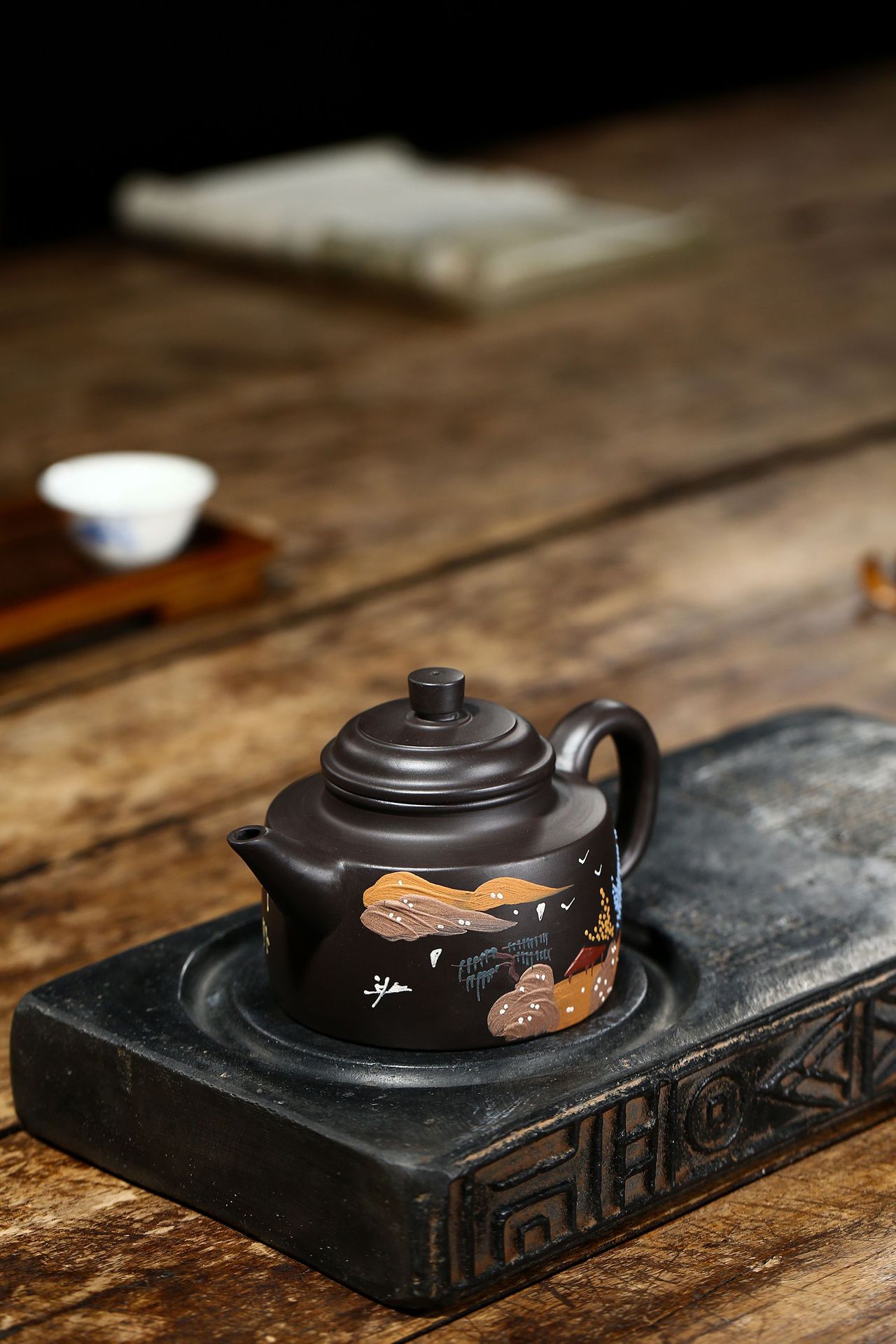 Ấm Tử Sa Nghi Hưng Đức Chung 260 ml (Hắc Chu Nê )