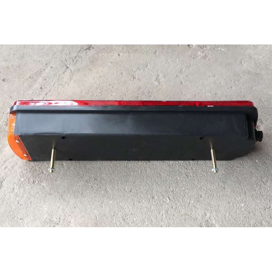 1 đôi đèn hậu ô tô lắp xe howo 371