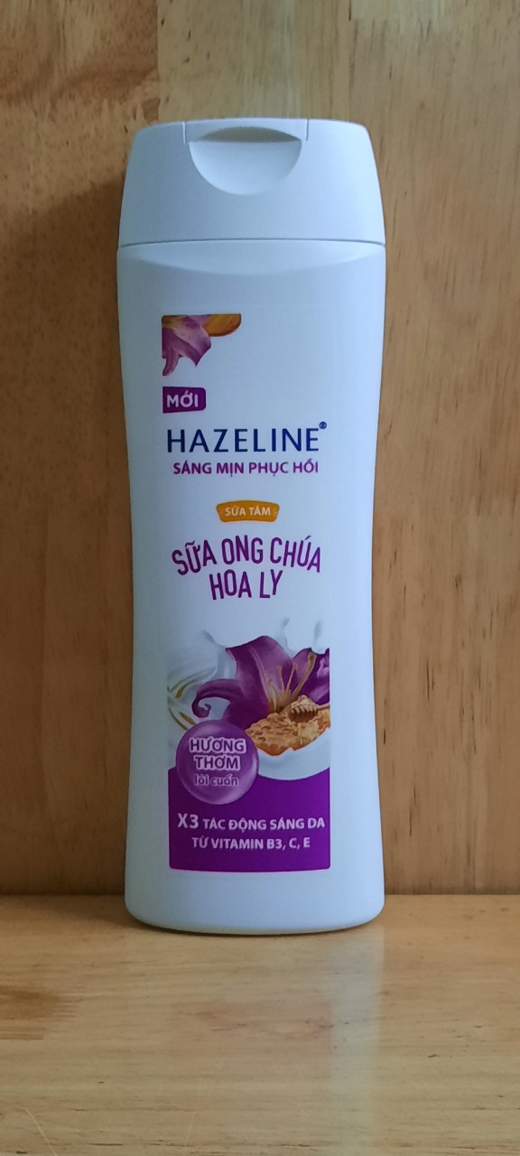 Sữa Tắm HAZELINE 300g (sữa Ong Chúa - Hoa Ly) - BACH HOA HV