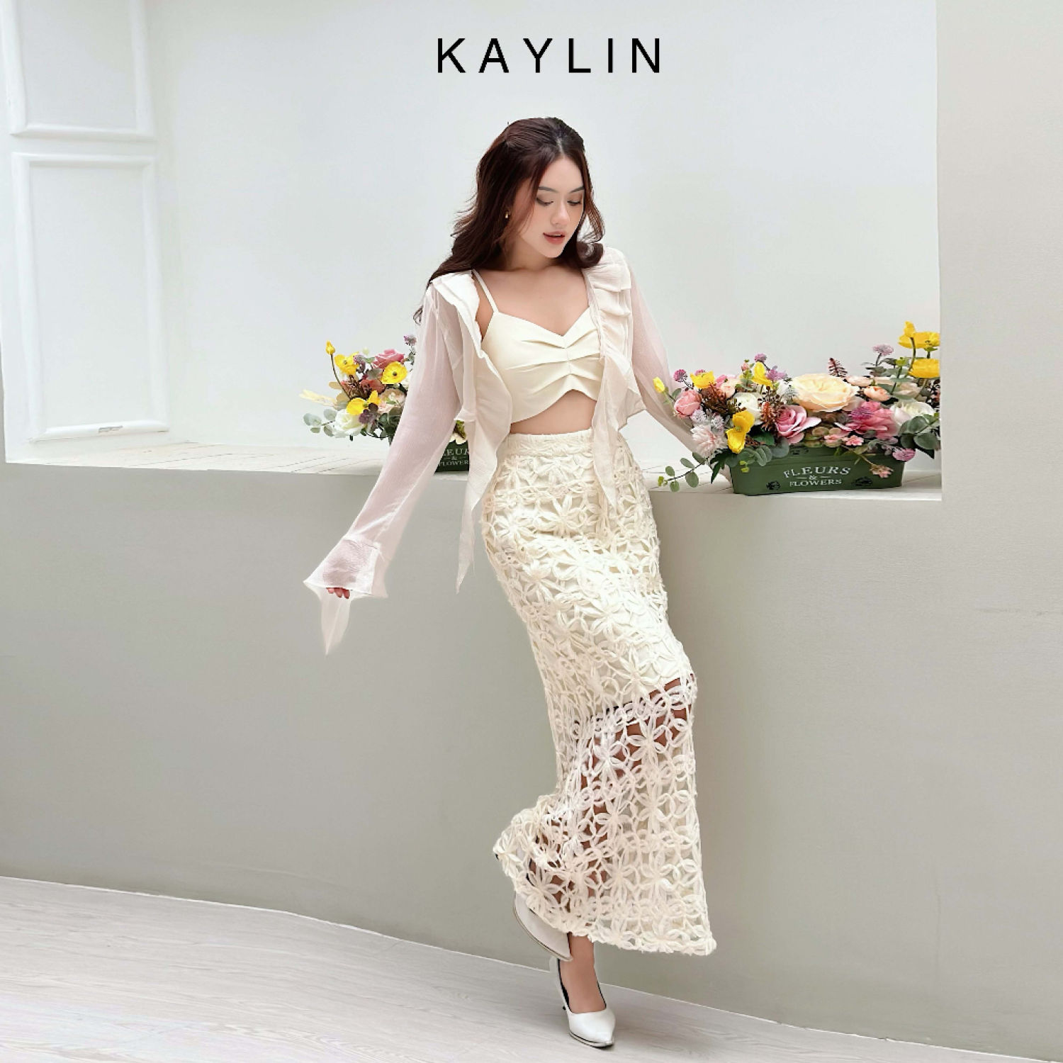 Set áo hai dây phối chân váy họa tiết hoa nổi kaylin - n2022