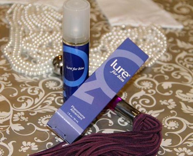 Nước hoa tình yêu quyến rũ Lure for Him (Nam quyến rũ nữ)
