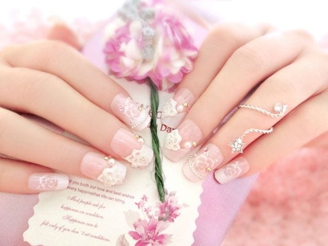 Sét 24 Móng Tay Giả Nude Đính Hoa Đá (kèm Dũa +Keo)