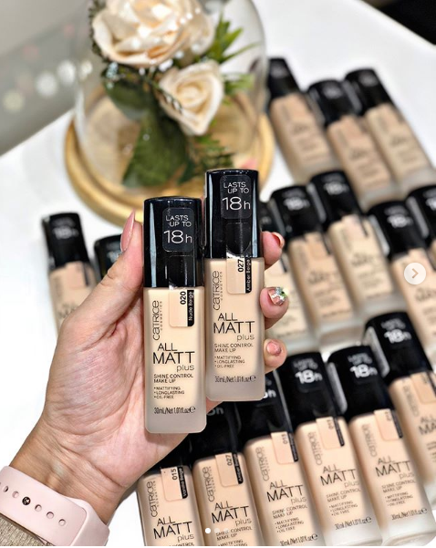 Kem nền Catrice All Matt Plus Shine Control Make Up