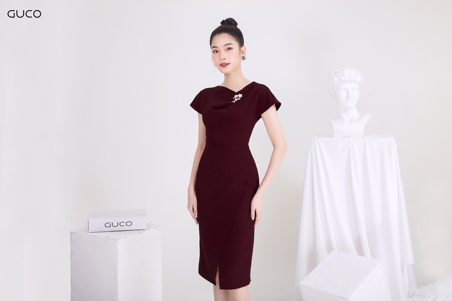 Đầm body dự tiệc cổ đổ đắp tà 3957 GUCO Đỏ