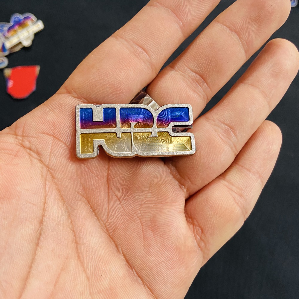 [TRANG TRÍ] TEM TITAN LOGO, HUY HIỆU KIỂU CHỮ HRC, KEO DÁN 3M CHẮC CHẮN DÁN TRANG TRÍ XE SIÊU CHẤT CHƠI