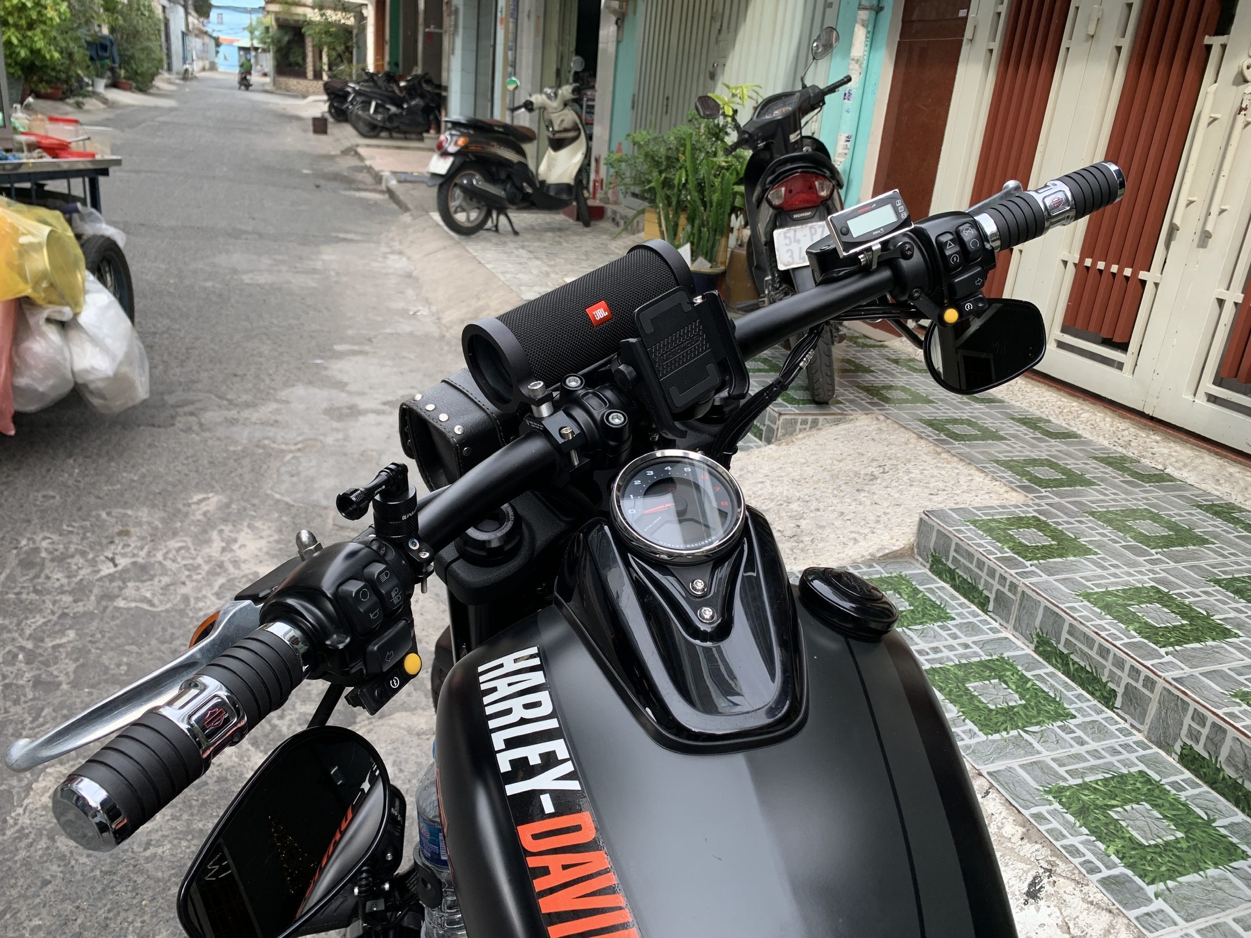 [HCM]Pát gắn công tắc trên Harley Davidson