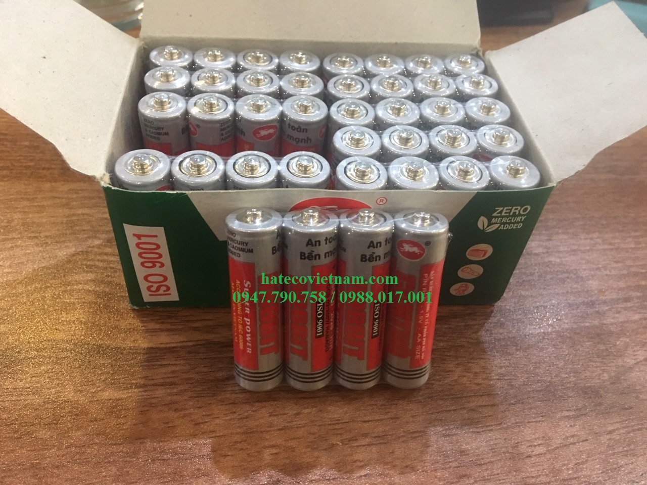 Vỉ pin tiểu - Vỉ pin con thỏ 4 viên