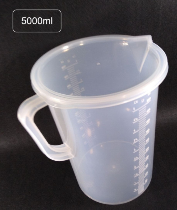 Ca Đong Nhựa 5000ML có nắp