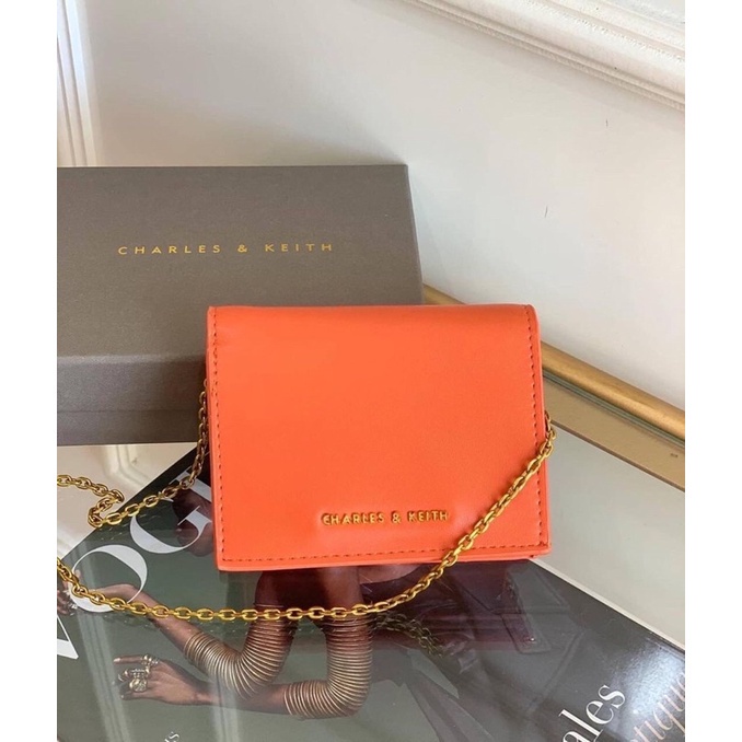 [FULL BOX TAG] Ví Charles & Keith card holder dây xích đeo chéo