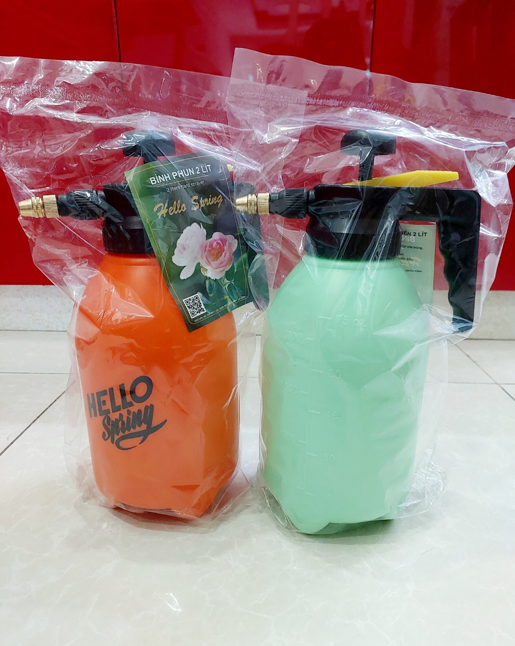 Bình xịt tưới cây cao cấp hello spring 2 lít