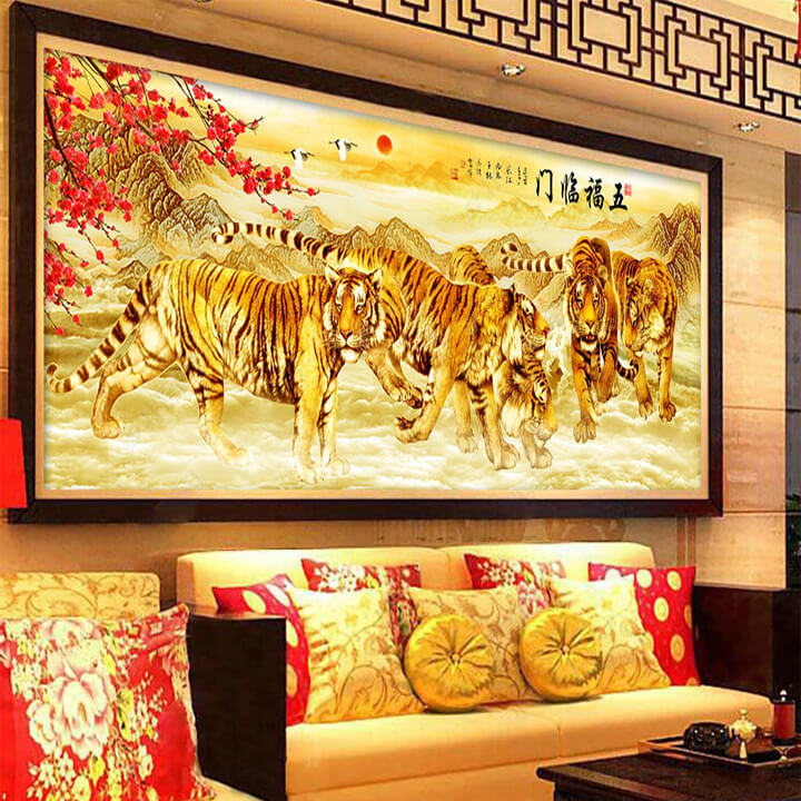 Tranh treo tường ngũ hổ hạ sơn in trên canvas chất lượng cao, là bức tranh trang trí đẹp có độ bền màu cao (40005349)