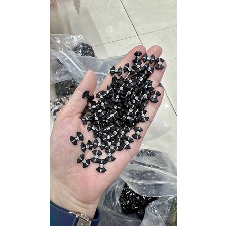 Cham nơ đính móng các mẫu HOT nhất