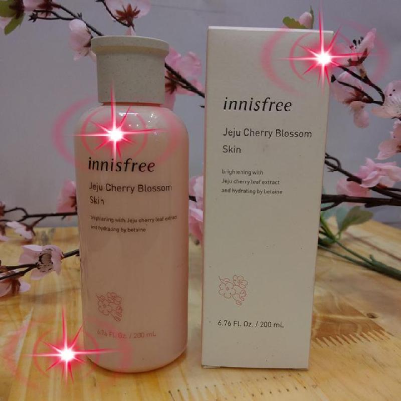 Nước Hoa Hồng Innisfree Jeju Cherry Blossom Skin 200ml