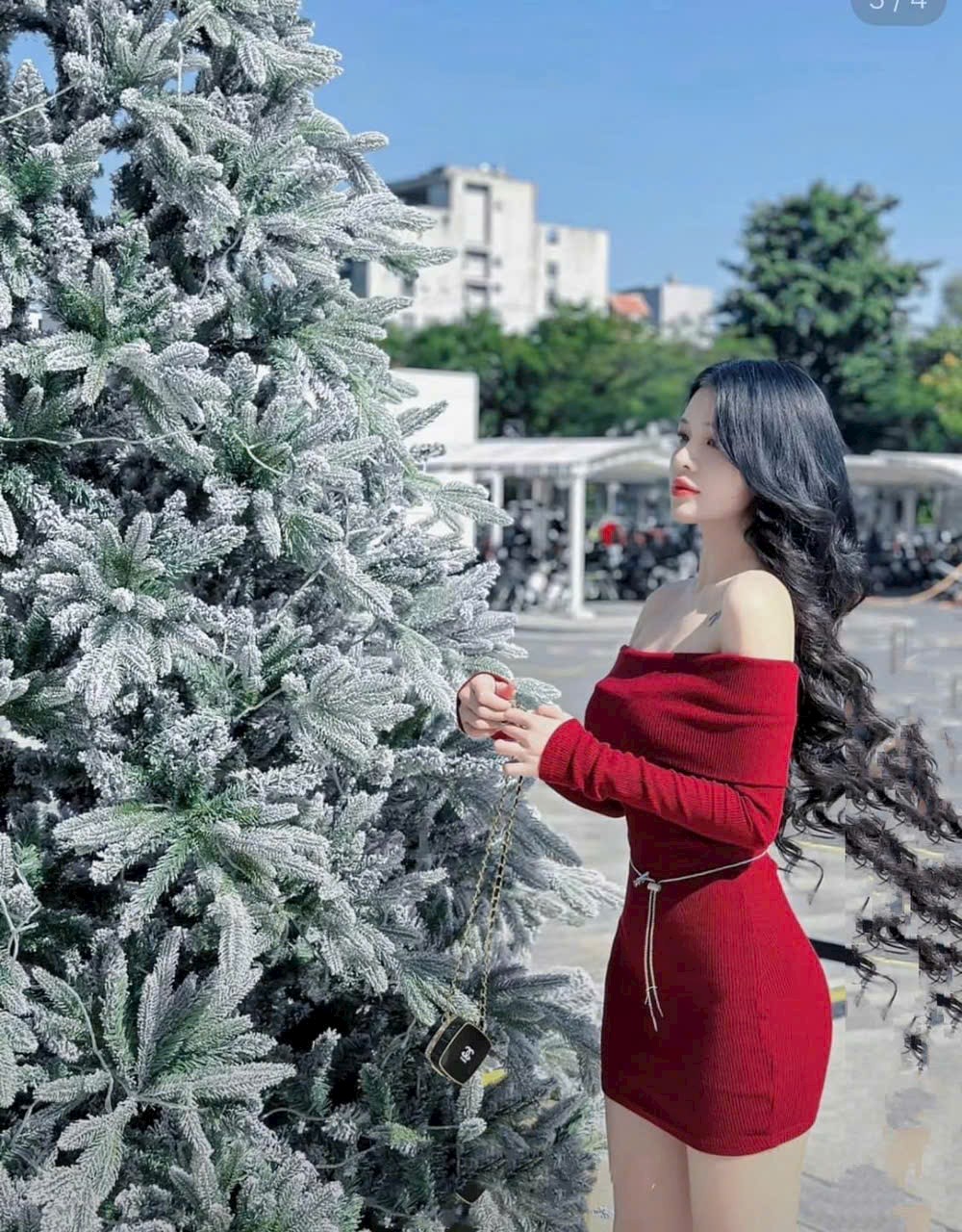 Đầm trễ vai tay dài (SN159)