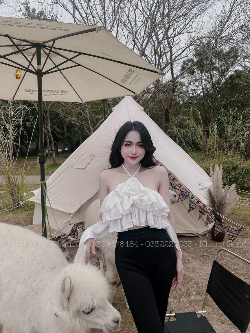 Áo yếm tầng đính hoa trước cực hot , chất phi lụa mềm mịn