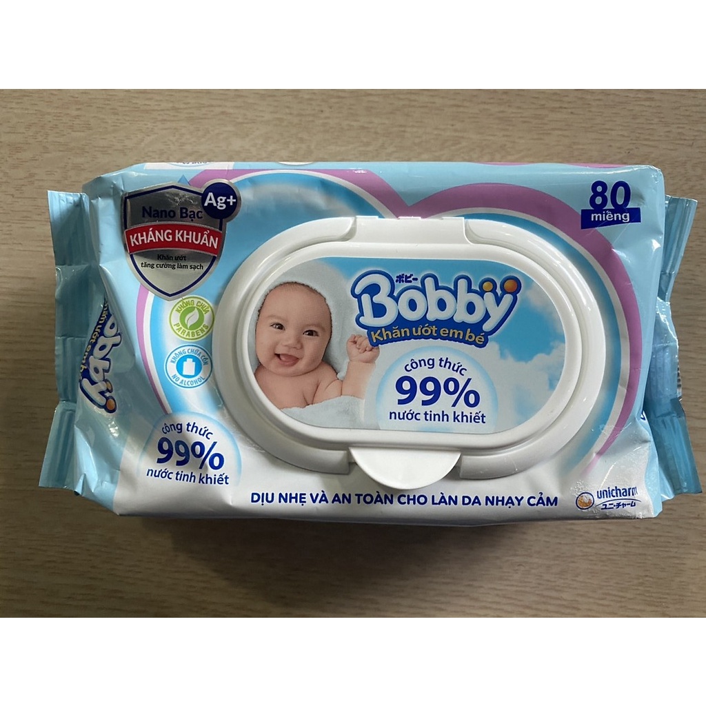 Khăn Ướt Bobby Không Mùi Nano Bạc Gói 80 Miếng
