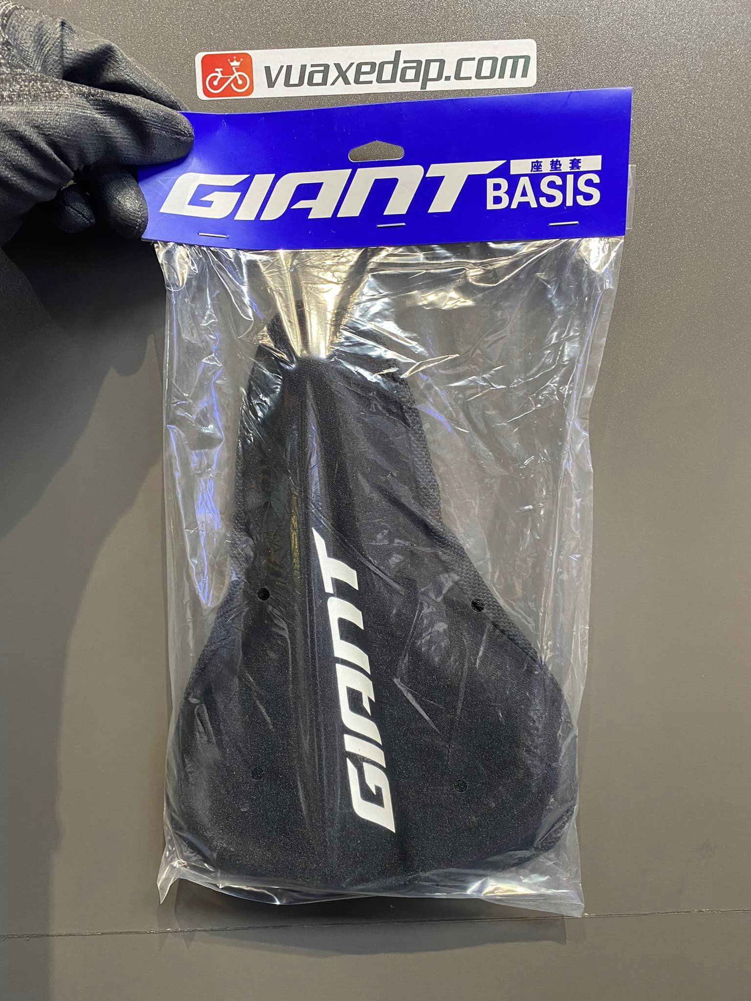 Bọc yên chống đau mông GIANT BASIS
