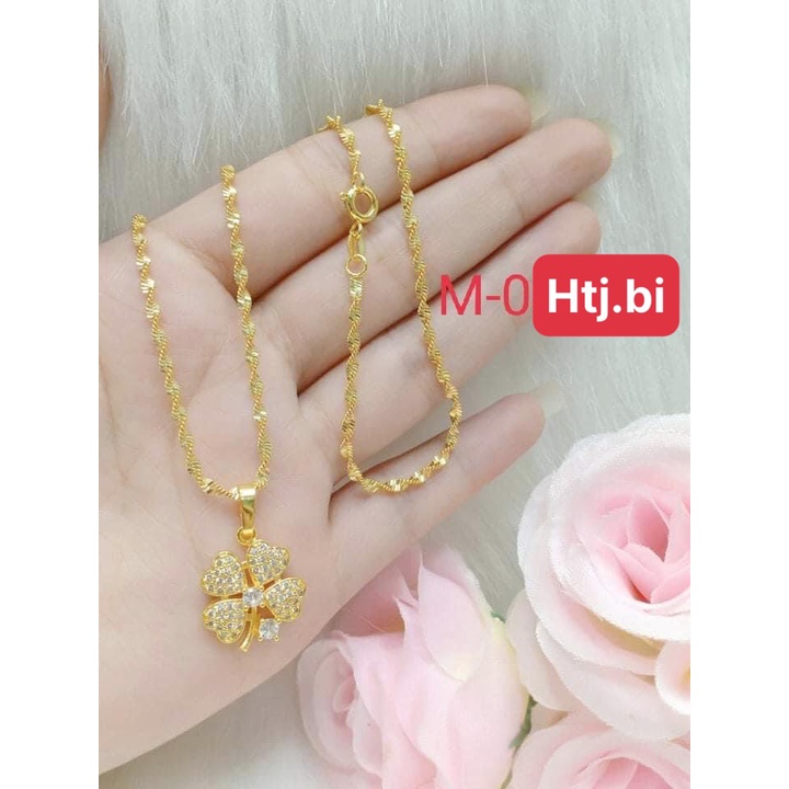 Dây chuyền mạ vàng xoắn kèm mặt cỏ bốn lá