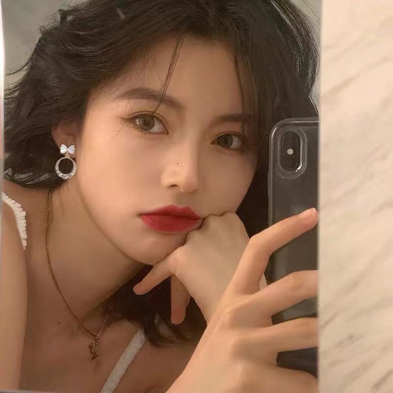 Bông tai nữ cá tính ngầu Hàn Quốc hình con bướm đính cườm thời trang BT02 - Bông tai nữ cute cho học sinh, sinh viên