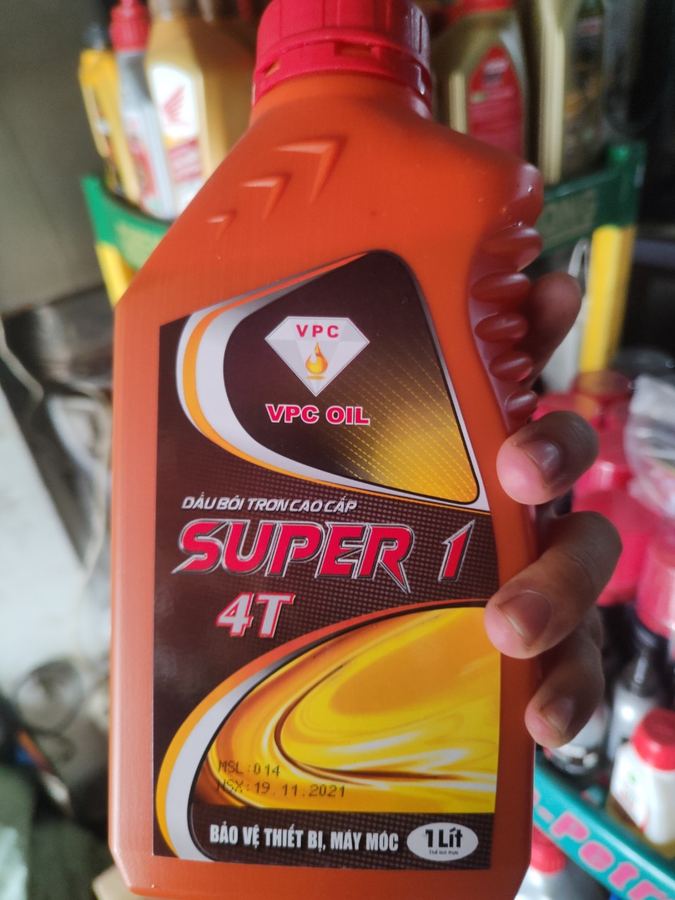 Dầu nhớt giá rẻ SUPER 1 , 1000ml cho xe côn tay, xe số